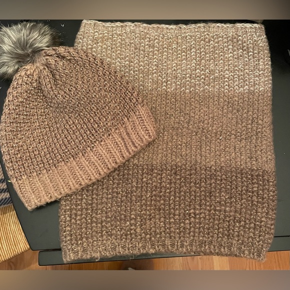 Hat and NeckWarmer Set - Picture 3 of 4